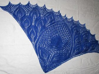Hannelore shawl iki laleli sis orgu sal yapilisi 4
