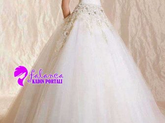 dantelli prenses gelinlik