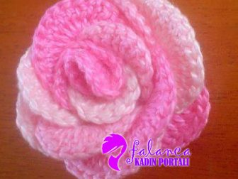 Değişik iki renk gül yapımı