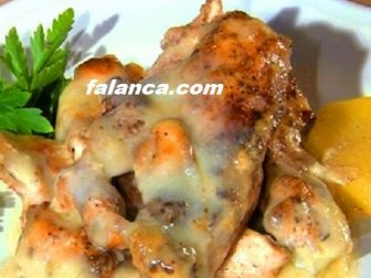 Kaşarlı Sarımsaklı Fırında Tavuk