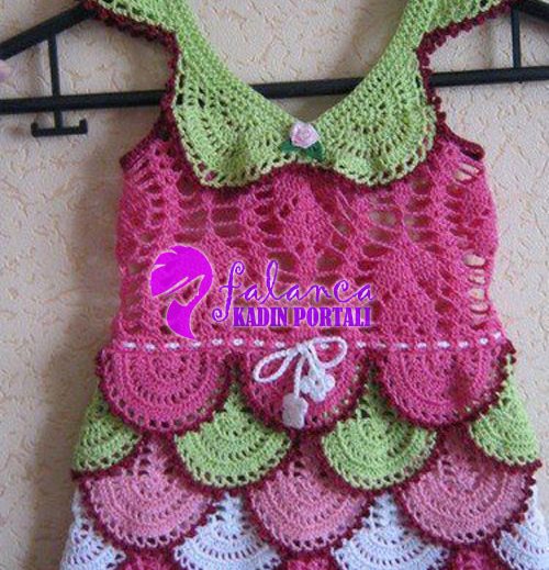 Renkli Fırfırlı Elbise