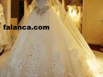 tasli dantelli gelinlik